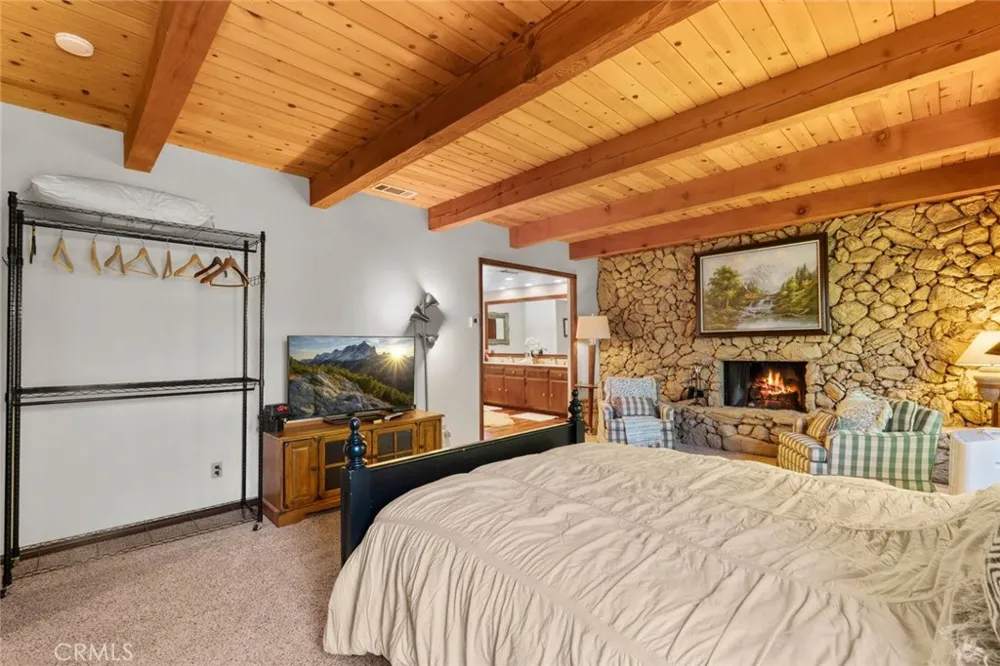 887 Talisman Lake Arrowhead, CA 92352