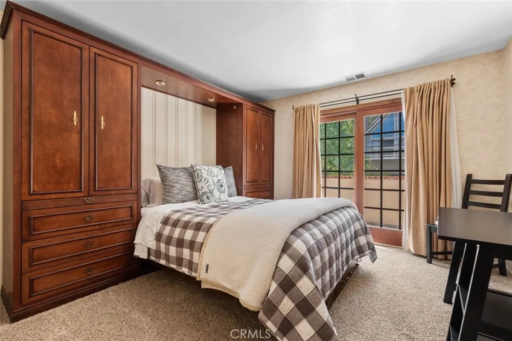 887 Talisman Lake Arrowhead, CA 92352