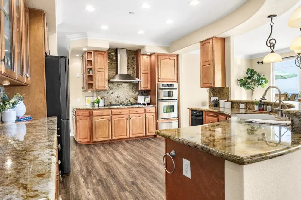 960 Smith Road Watsonville, CA 95076