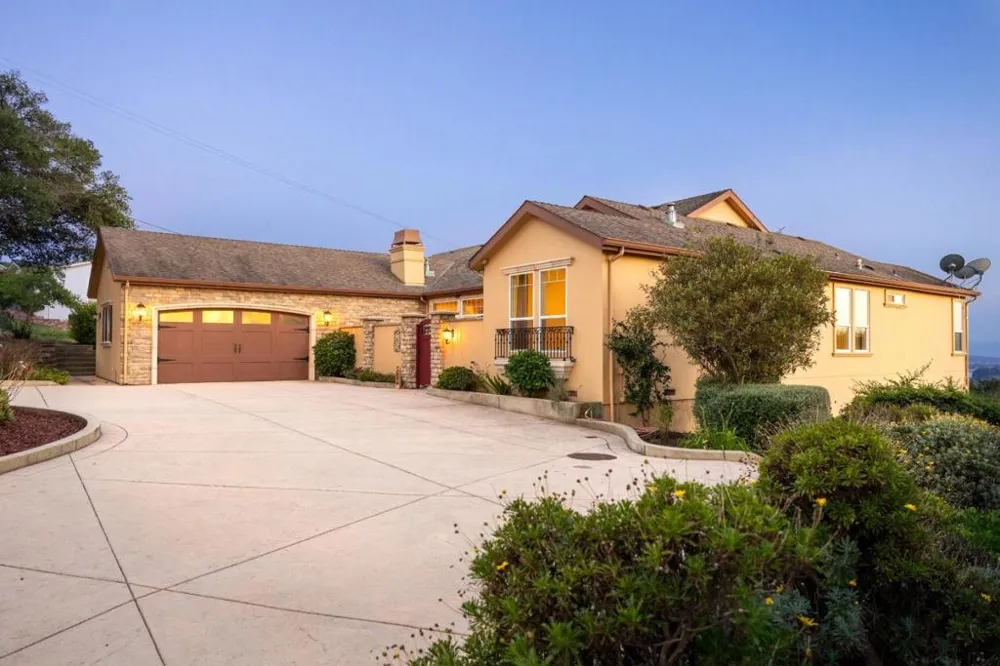 960 Smith Road Watsonville, CA 95076