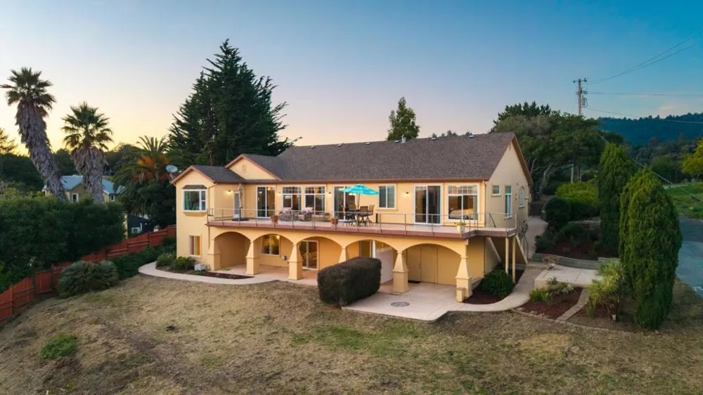 960 Smith Road Watsonville, CA 95076