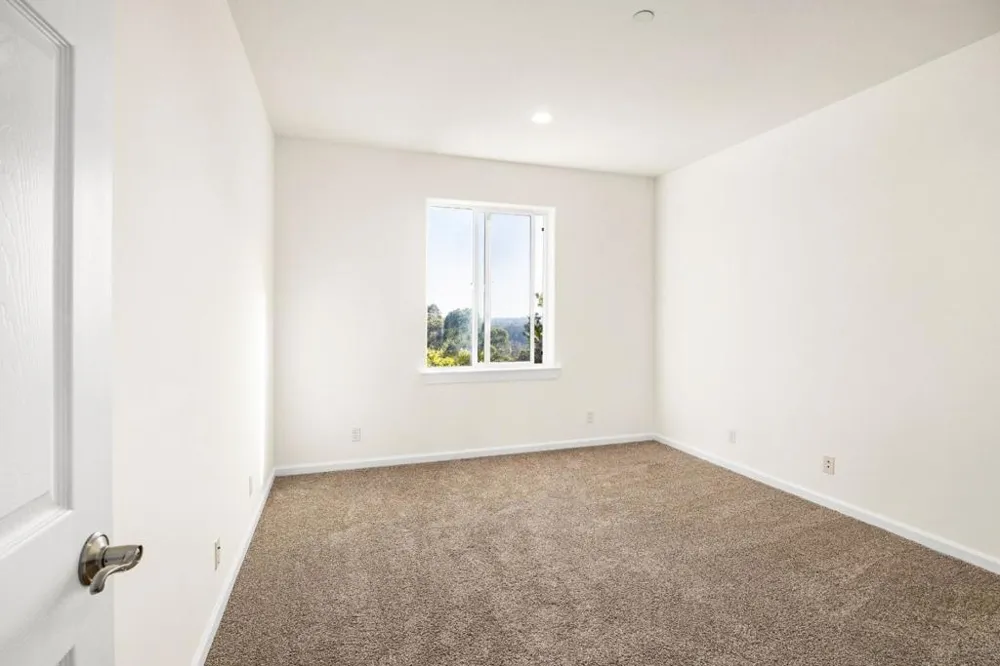 960 Smith Road Watsonville, CA 95076