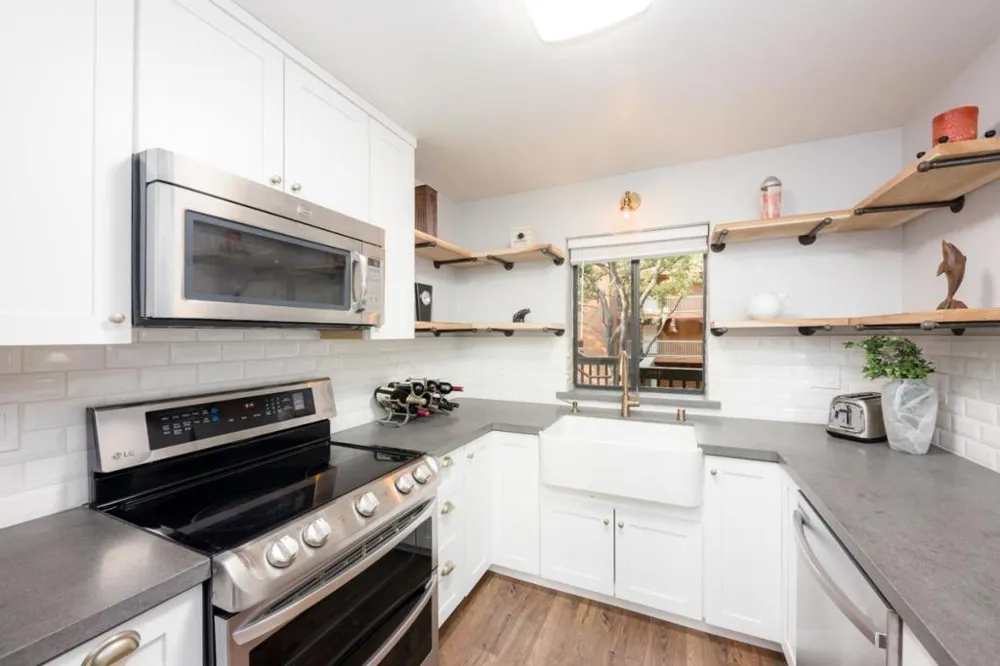 2425 S Norfolk Street #204 San Mateo, CA 94403