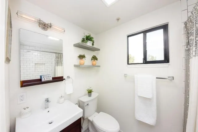 2425 S Norfolk Street #204 San Mateo, CA 94403
