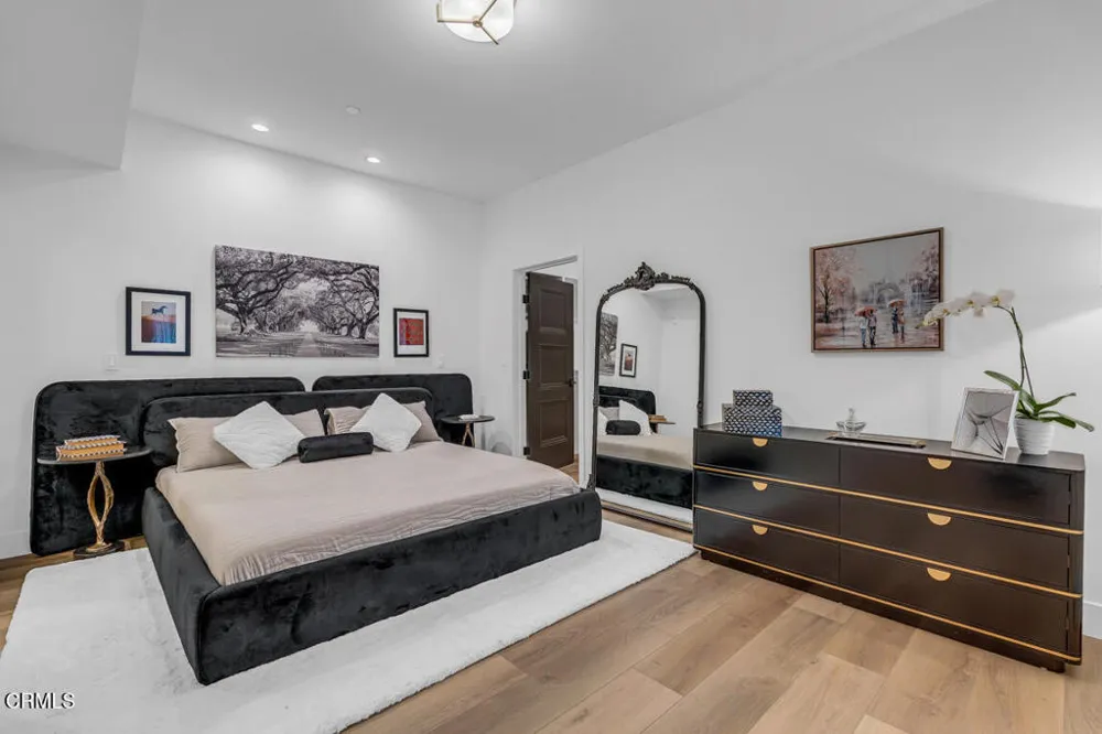 139 S Oak Knoll Avenue #303 Pasadena, CA 91101