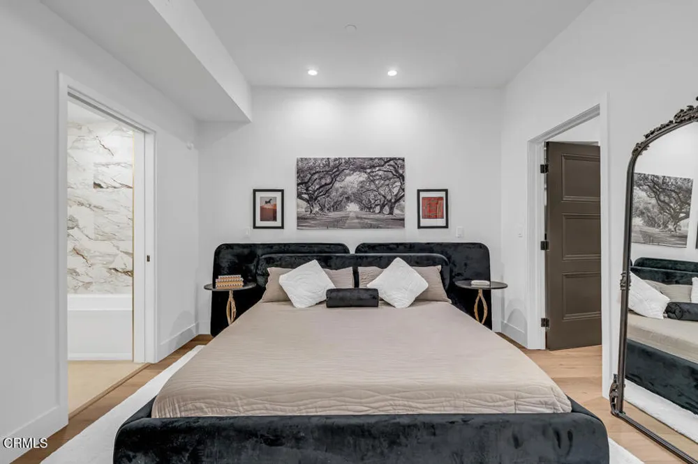139 S Oak Knoll Avenue #303 Pasadena, CA 91101