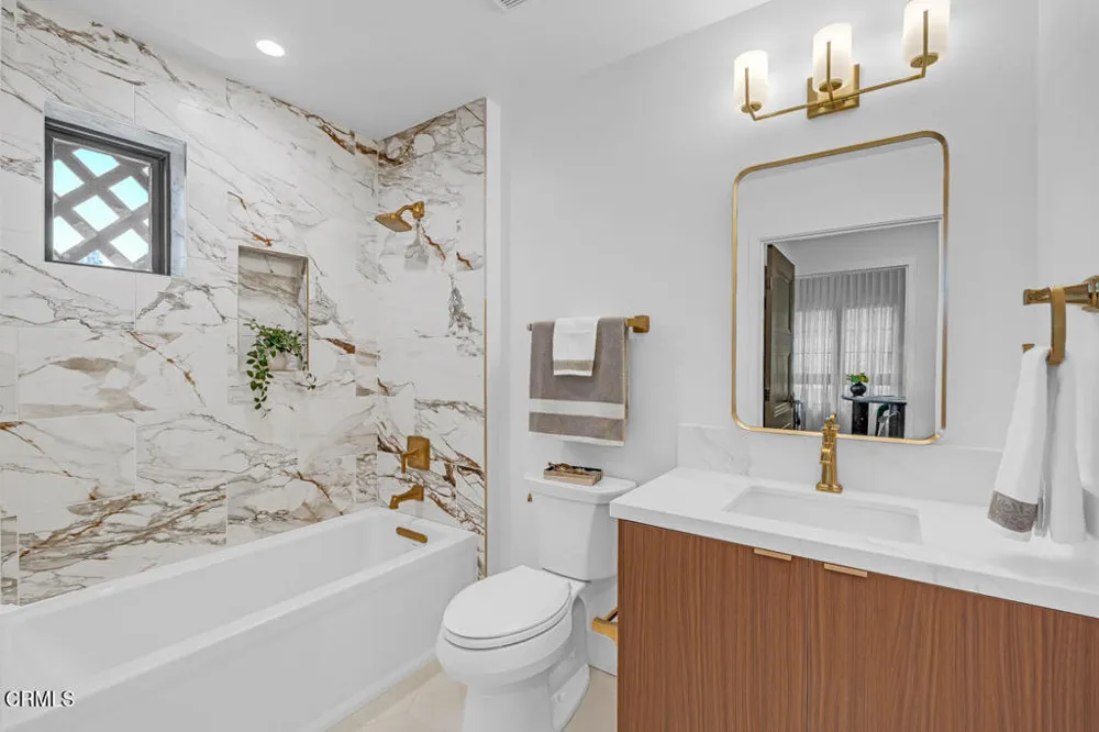 139 S Oak Knoll Avenue #303 Pasadena, CA 91101