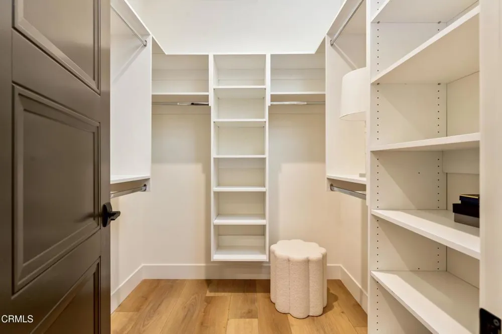 139 S Oak Knoll Avenue #303 Pasadena, CA 91101