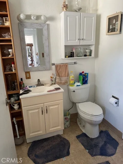 13383 Marina Vlg Clearlake Oaks, CA 95423
