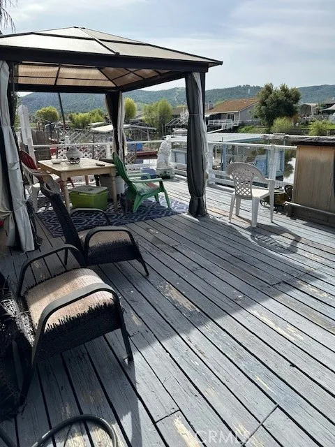 13383 Marina Vlg Clearlake Oaks, CA 95423