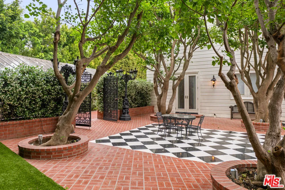 10250 W Sunset Boulevard Los Angeles, CA 90077