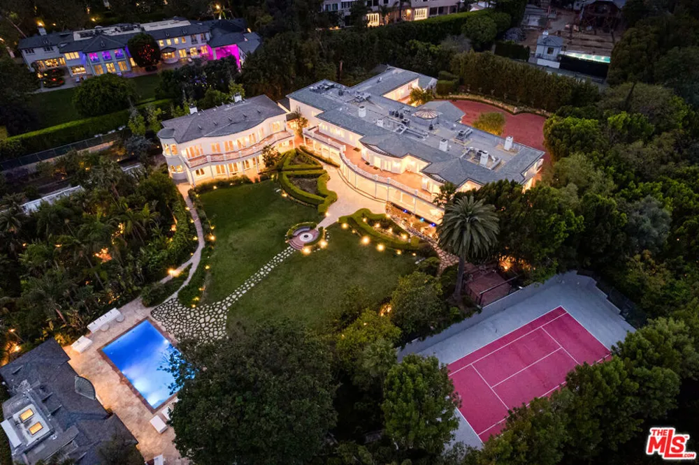 10250 W Sunset Boulevard Los Angeles, CA 90077