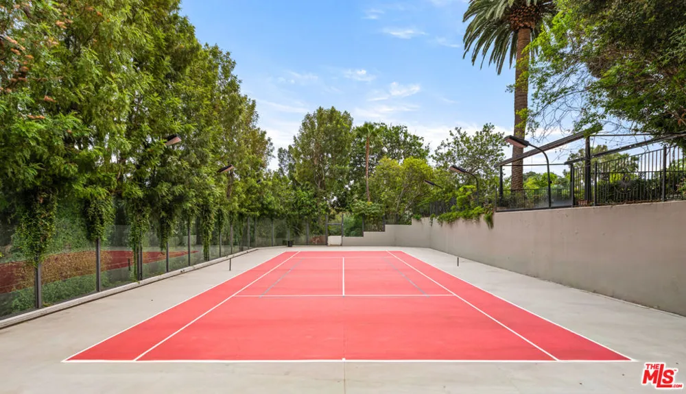 10250 W Sunset Boulevard Los Angeles, CA 90077