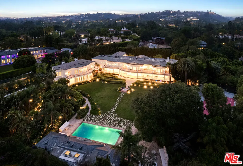 10250 W Sunset Boulevard Los Angeles, CA 90077