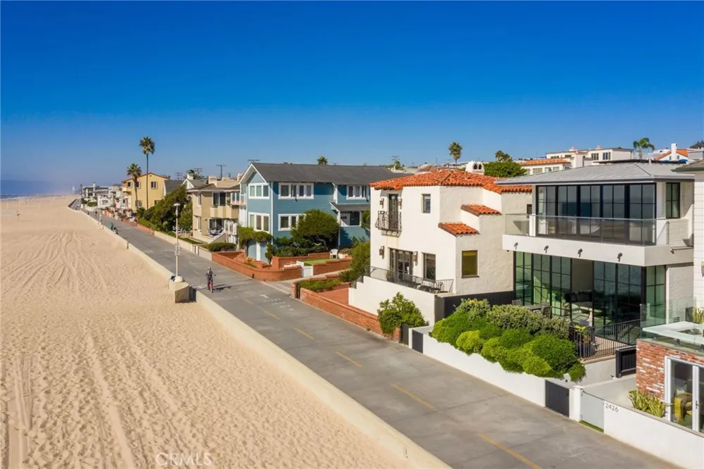 2428 The Strand Hermosa Beach, CA 90254