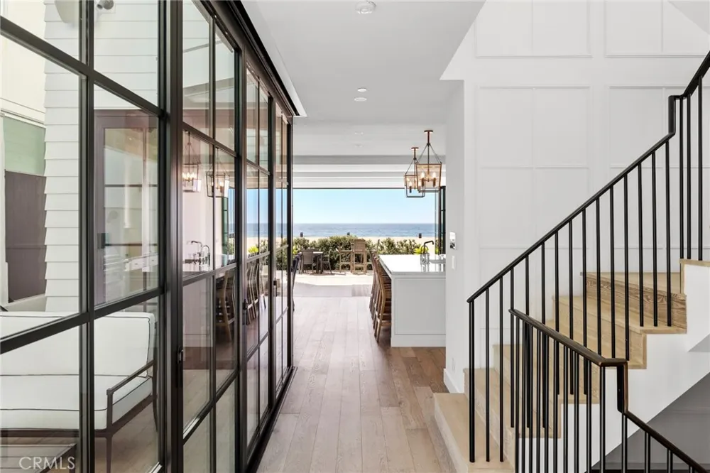 2428 The Strand Hermosa Beach, CA 90254