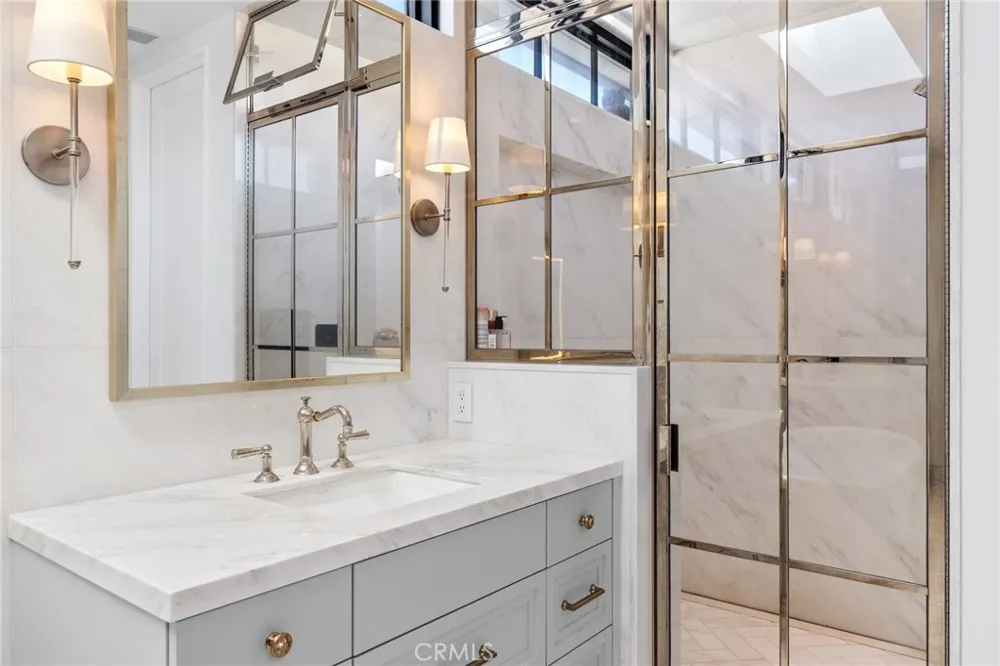 2428 The Strand Hermosa Beach, CA 90254