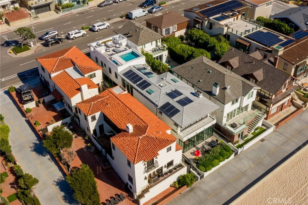 2428 The Strand Hermosa Beach, CA 90254