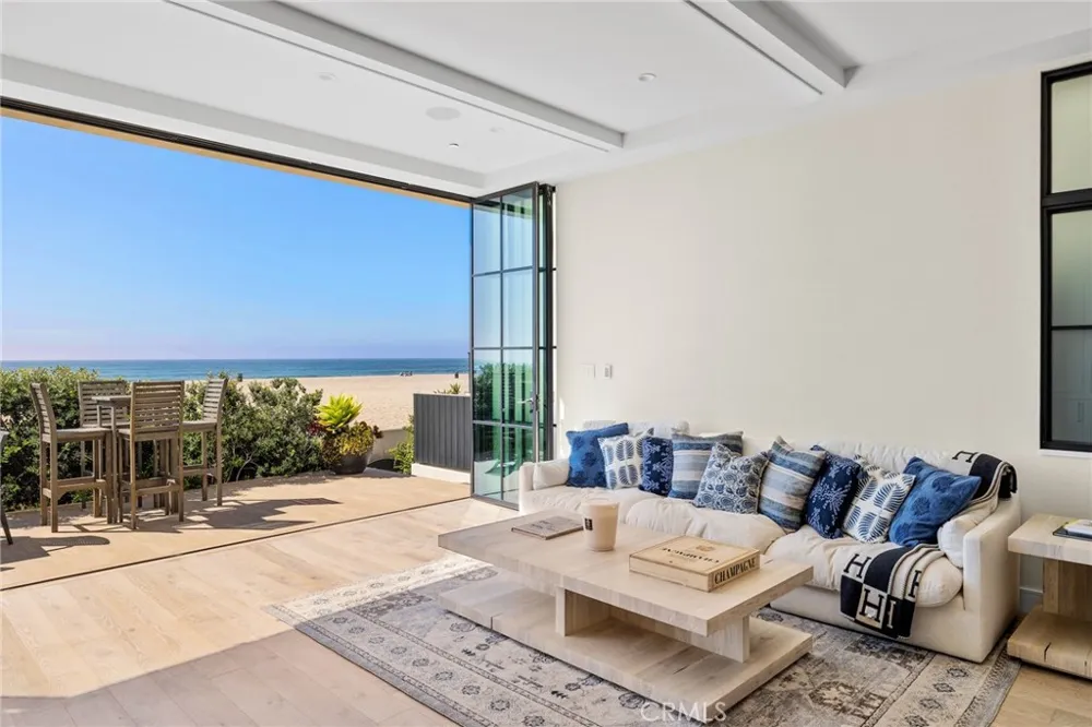 2428 The Strand Hermosa Beach, CA 90254
