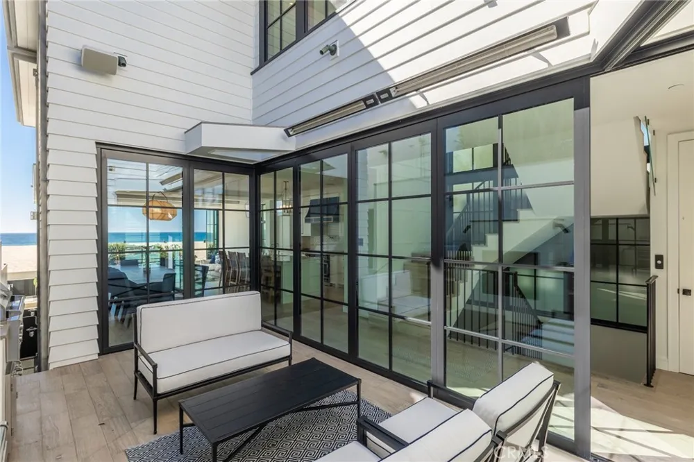 2428 The Strand Hermosa Beach, CA 90254