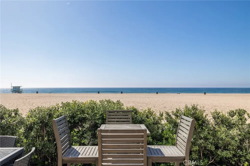 2428 The Strand Hermosa Beach, CA 90254