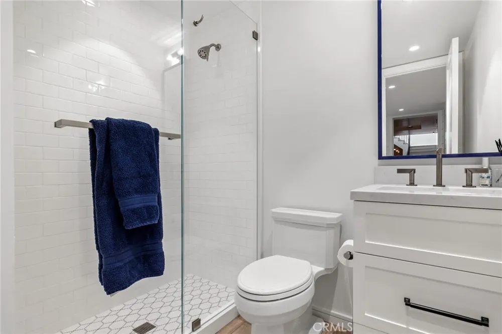 2428 The Strand Hermosa Beach, CA 90254