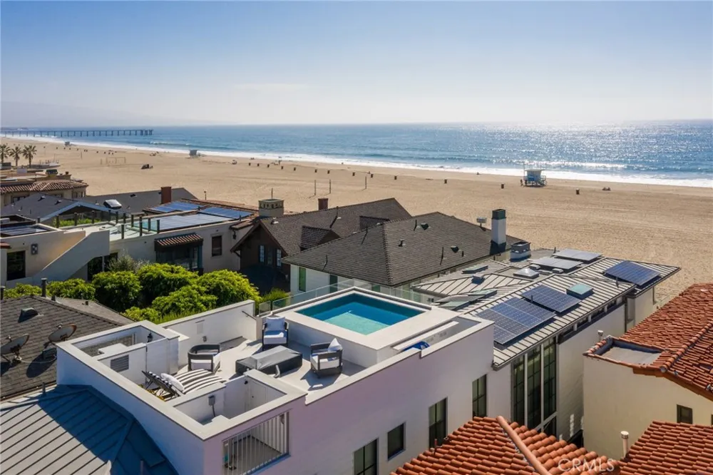 2428 The Strand Hermosa Beach, CA 90254