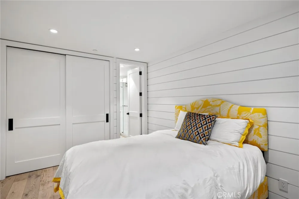 2428 The Strand Hermosa Beach, CA 90254