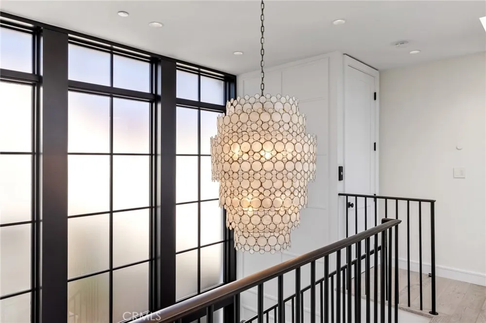 2428 The Strand Hermosa Beach, CA 90254