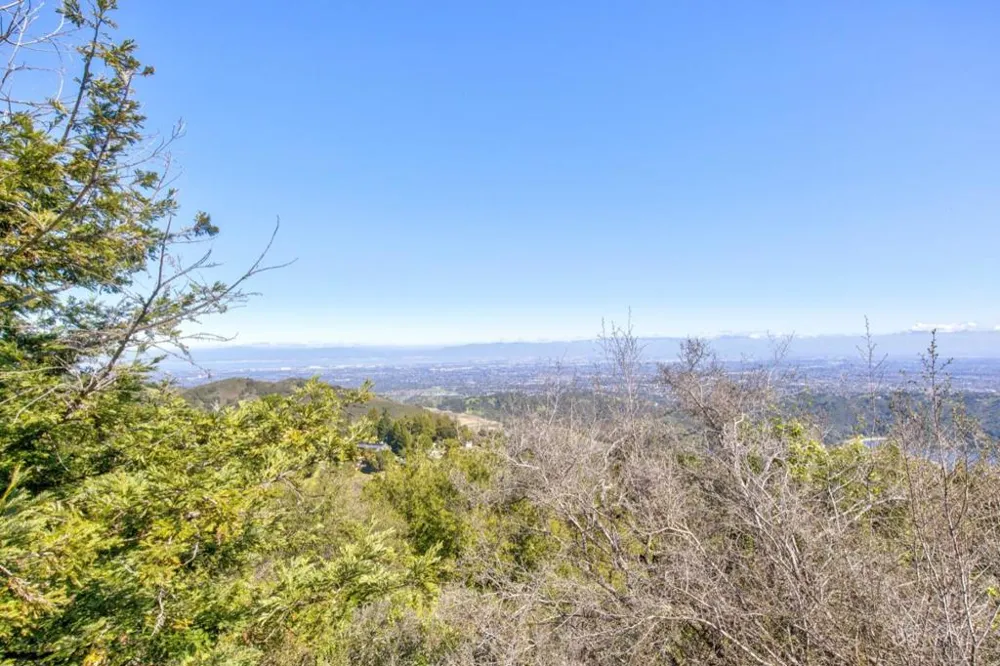 Montebello Road Cupertino, CA 95014