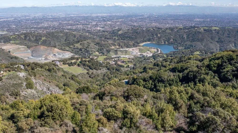 Montebello Road Cupertino, CA 95014