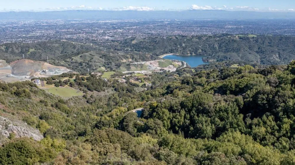 Montebello Road Cupertino, CA 95014