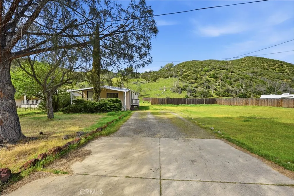 3795 Spring Valley Road Clearlake Oaks, CA 95423