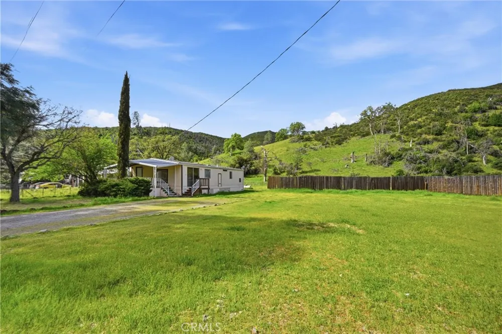 3795 Spring Valley Road Clearlake Oaks, CA 95423