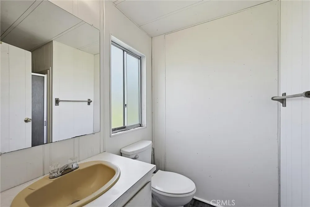 3795 Spring Valley Road Clearlake Oaks, CA 95423