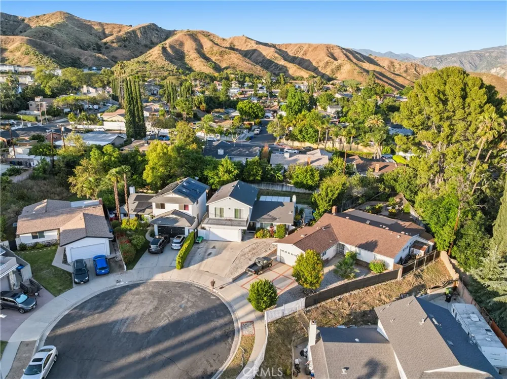 11800 Gager Street Sylmar, CA 91342