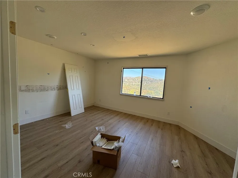 29300 Mammoth Place Canyon Lake, CA 92587