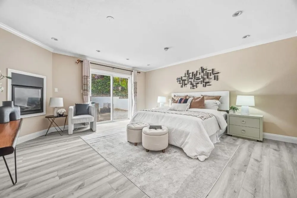 3202 E Laurel Creek Road Belmont, CA 94002