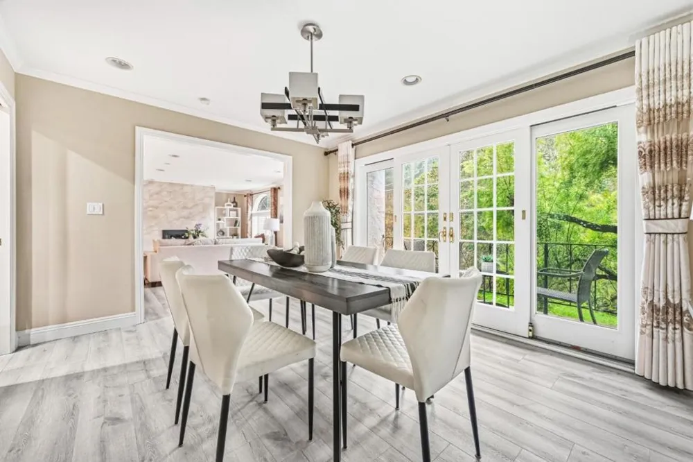 3202 E Laurel Creek Road Belmont, CA 94002