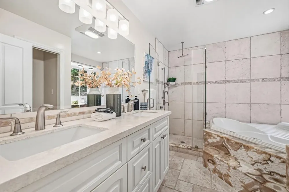 3202 E Laurel Creek Road Belmont, CA 94002