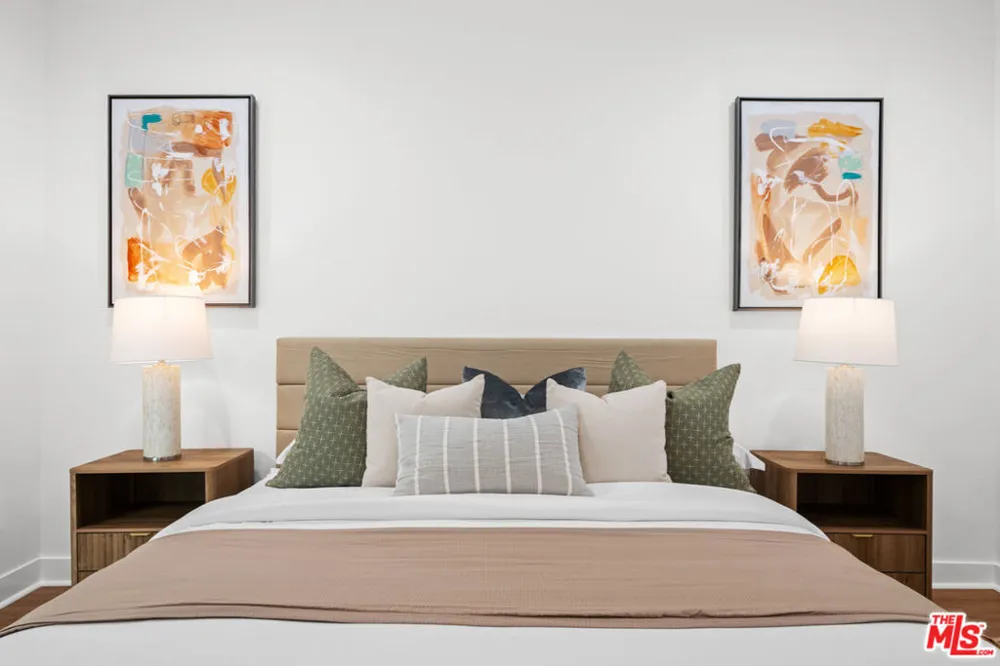 11115 Acama Street #104 Studio City, CA 91602