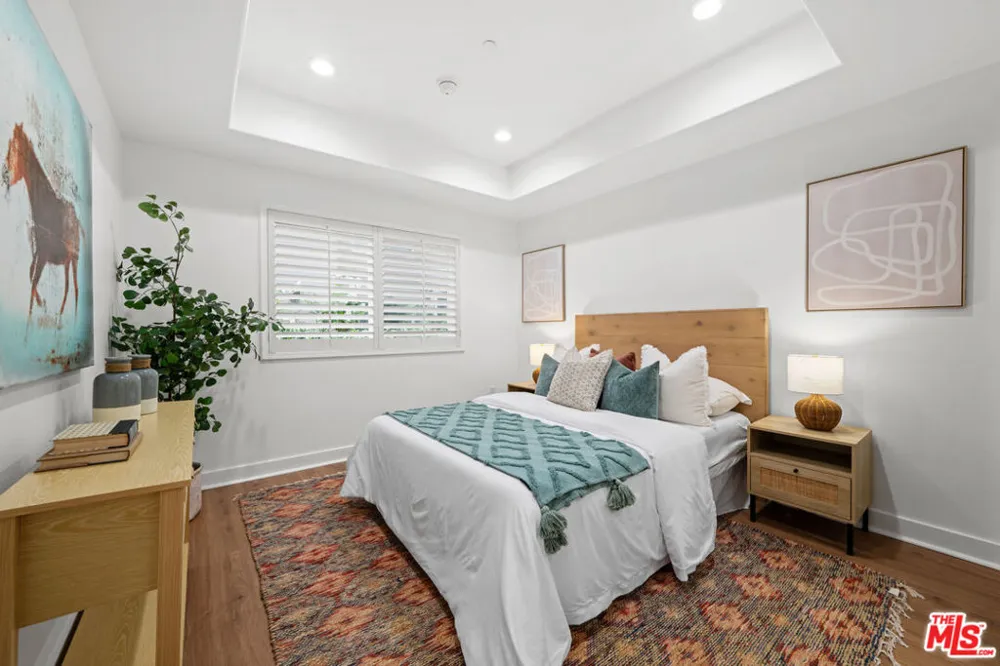 11115 Acama Street #104 Studio City, CA 91602