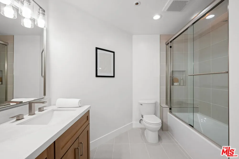 11115 Acama Street #104 Studio City, CA 91602