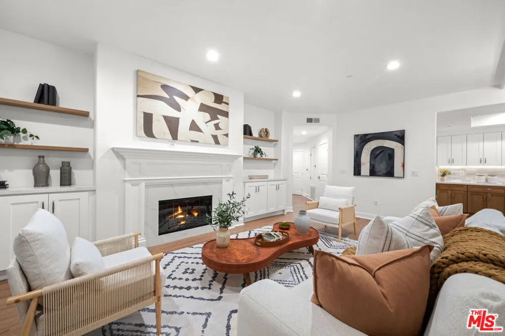 11115 Acama Street #104 Studio City, CA 91602