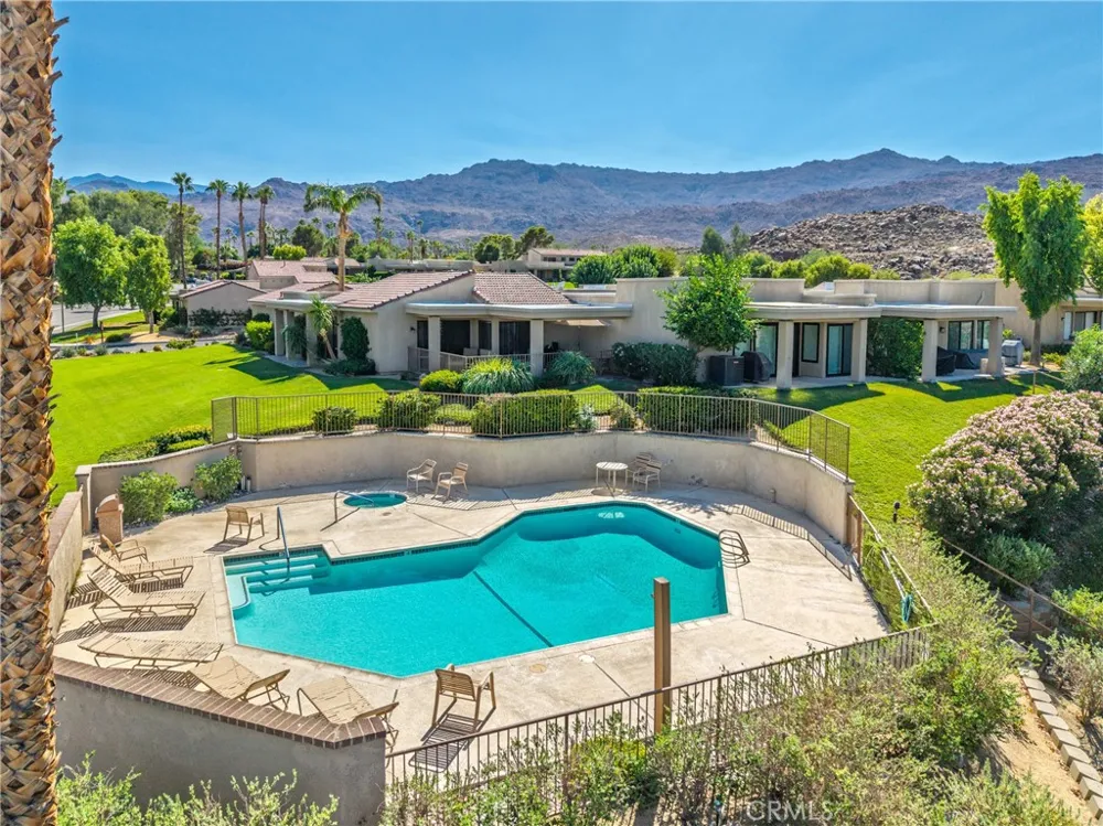 72299 Blueridge Court Palm Desert, CA 92260