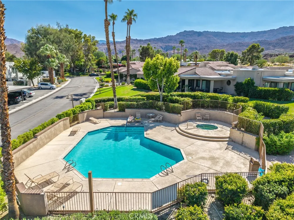 72299 Blueridge Court Palm Desert, CA 92260