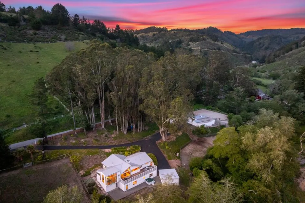 2570 Purisima Creek Road Half Moon Bay, CA 94019