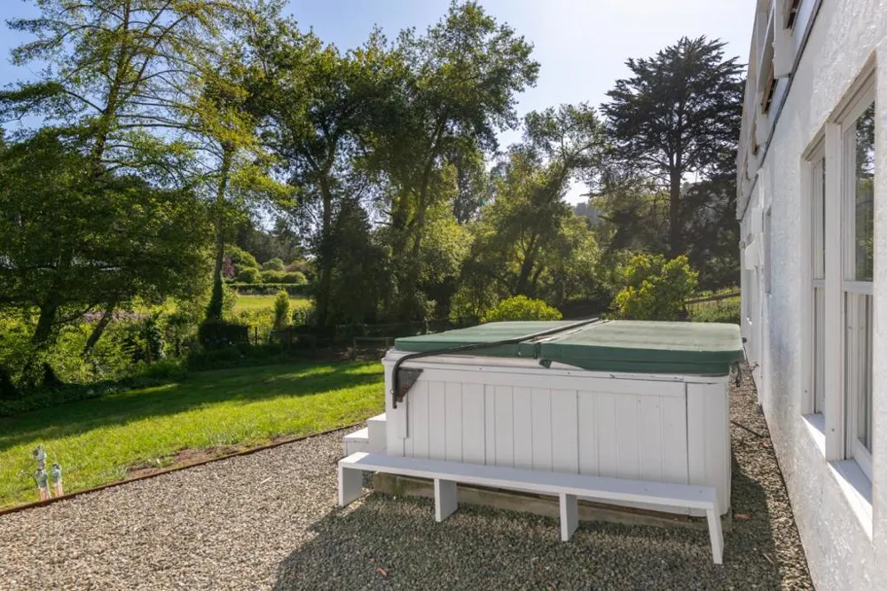 2570 Purisima Creek Road Half Moon Bay, CA 94019