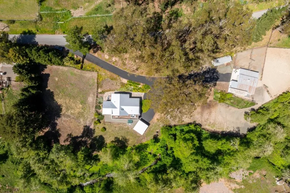 2570 Purisima Creek Road Half Moon Bay, CA 94019