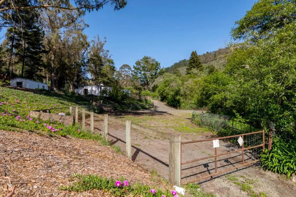 2570 Purisima Creek Road Half Moon Bay, CA 94019